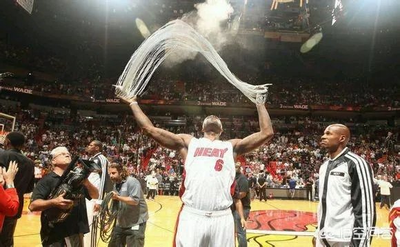 有哪些搞笑的PS图片？