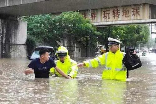 河南最近频繁遭遇强降雨侵袭,这背后的原因是什么?