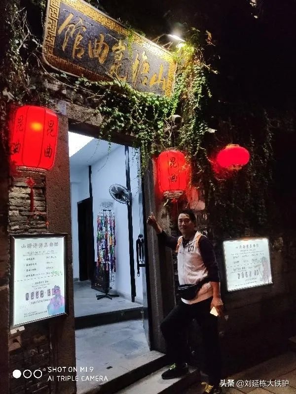 自行车爱好者去骑车旅行，准备个什么户外生存包较好？