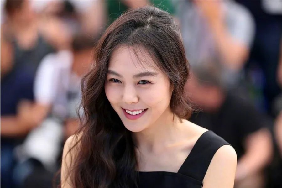 金敏喜个人魅力挡不住