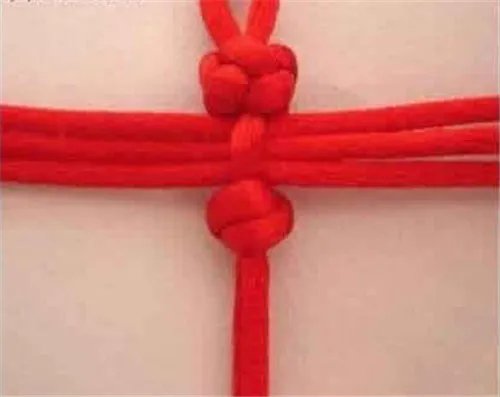 红绳项链编发教学 2款红绳项链简易编法推荐