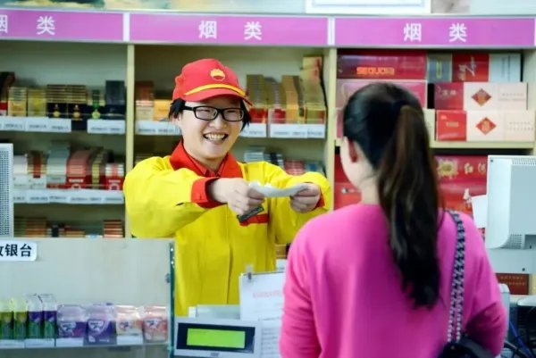 多地加油站禁用扫码支付，如果车主没带现金怎么办？