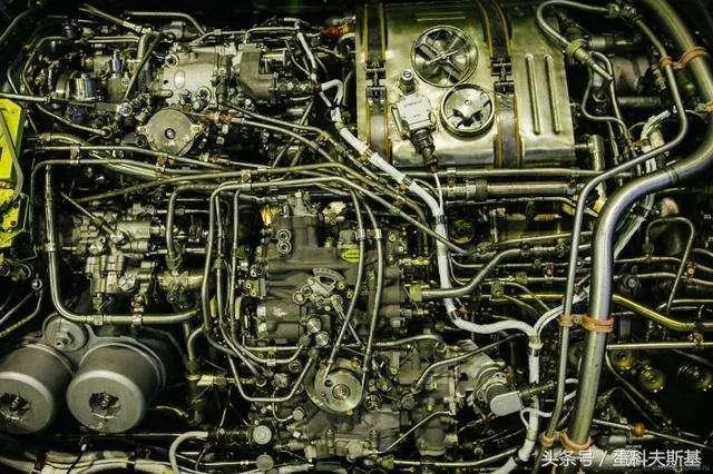 解放军首次曝光超强制空战斗机，这款战机到底有何特别之处？