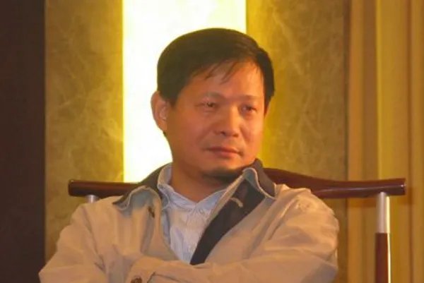 宣称不跑路不失联的戴志康自首了，“捞财宝”的 钱挪用后去哪儿了还能退回吗？