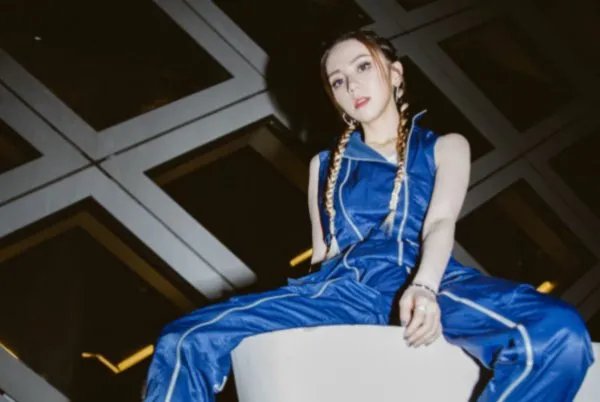 邓紫棋男友是谁？该男友是哪个行业的？