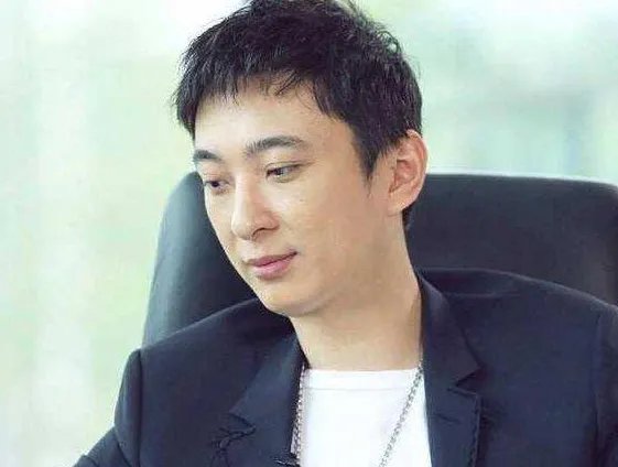 王思聪和林更新是表兄弟关系吗？为什么二人来往的那么频繁？