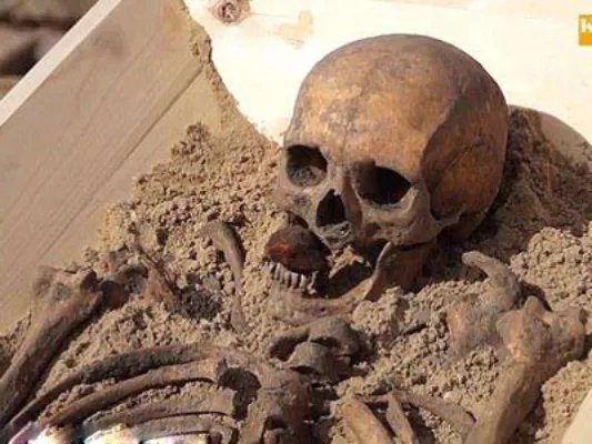 人死后身上这东西竟会悄悄变长(胆小勿进)