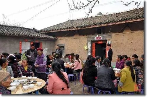 为什么现在农村的红白喜事花费越来越大,却不能够阻止?