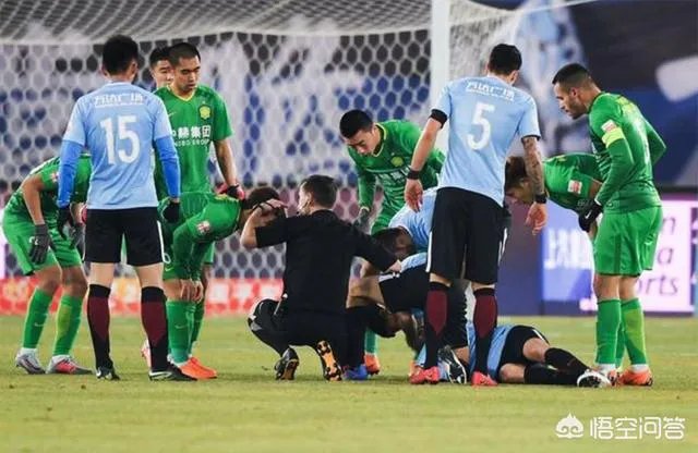 如何看待大连一方高层表示：期待新帅扭转局面，马林团队战术落后？