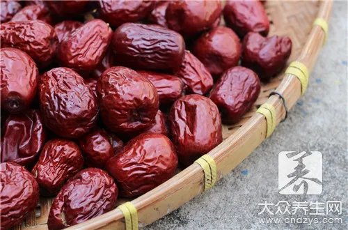 坐小月子可以吃什么水果