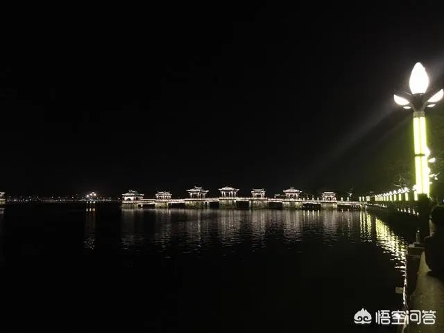 潮州广济桥被撞桥墩未受损,已恢复开放, 你怎么看?