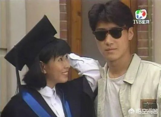 朱茵当年为什么没有等周星驰就嫁人了呢？