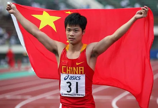 苏炳添花16万给老人发红包为何会遭到部分网友的吐槽?