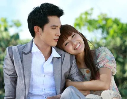 唐嫣和邱泽演过的电视剧有哪些？ 因剧生爱却难逃分手