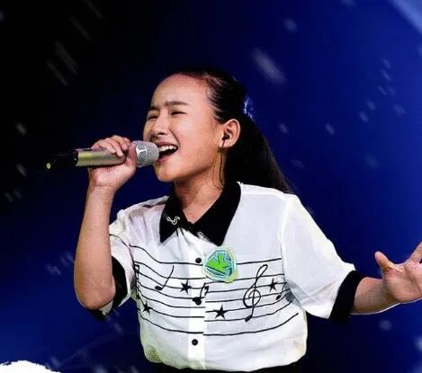 中国新声代张钰琪是哪一期 近日参加“为爱而唱”全国巡演