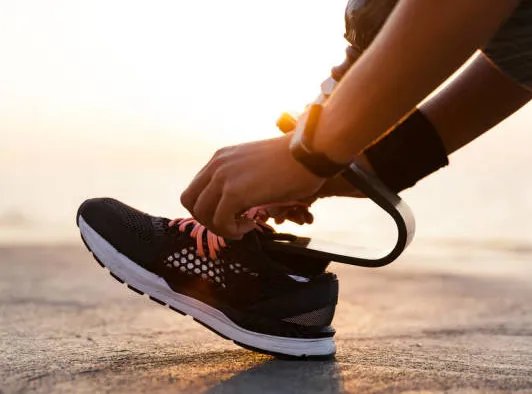 残奥会上刀锋战士穿的是什么鞋