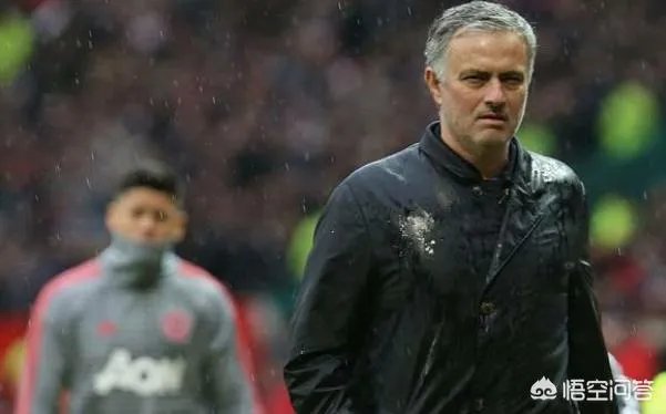 赢榜首曼城，输倒数第一西布朗，本赛季的曼联到底哪里出了问题？