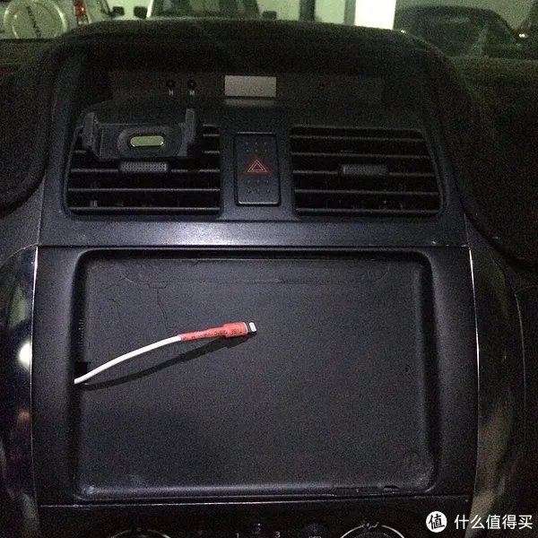 来吧，把iPad mini装进你的汽车中控！