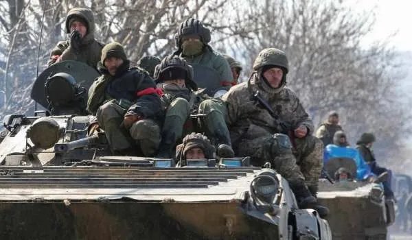 俄乌进行近300人战俘交换,为何会出乎众人的意料?