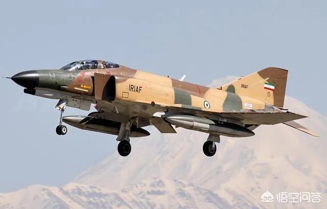 突发：伊朗一架战机在波斯湾水域坠毁，是被美国击落的吗？