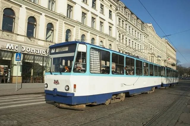 都说拉脱维亚美女“泛滥”，拉脱维亚真实的生活是什么样的？