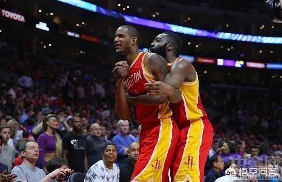 美记分析阿里扎可能会离开太阳，并且最有可能去的球队是火箭，对此你怎么看？