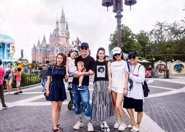 张丹峰偷腥经纪人毕滢天涯深扒 张丹峰还是喜欢毕滢为什么看上她