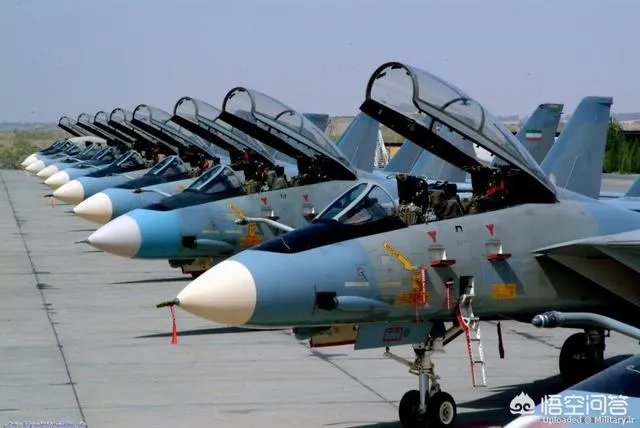 突发：伊朗一架战机在波斯湾水域坠毁，是被美国击落的吗？