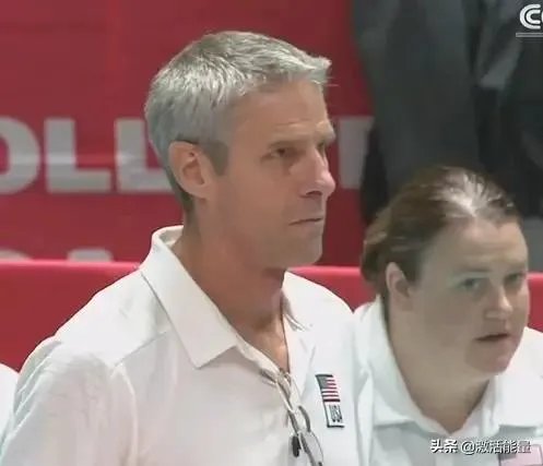 中国女排3:0横扫美国女排，中国女排赢在哪里，你如何评价中国女排球员的表现？