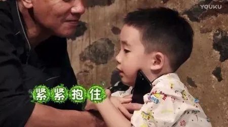 Jasper在香港知名私立贵族国际学校,一年学费人民币13万,你怎么看?