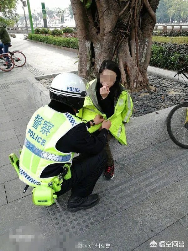 你如何看待，广州一女子饿晕被救助，写下“呆萌”感谢信？