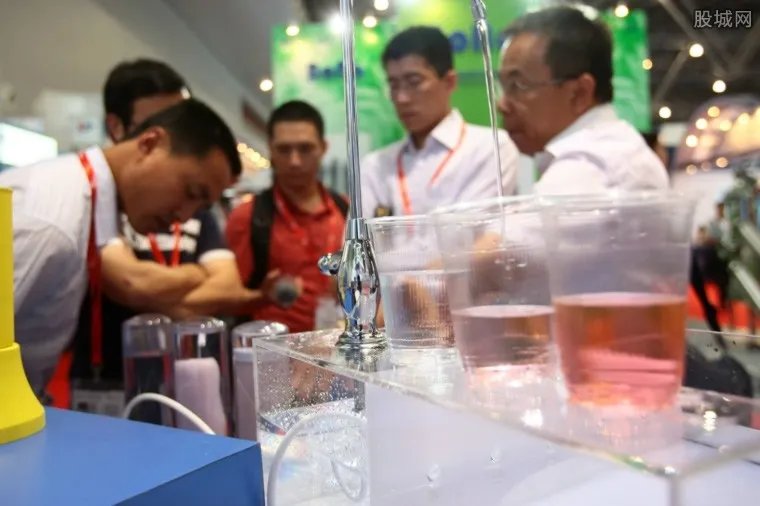 美的净水器价格是多少 美的净水器怎么样