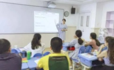 《一面五星红旗》教学实录