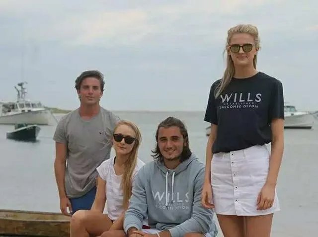 有哪些英伦学院风的英国品牌？