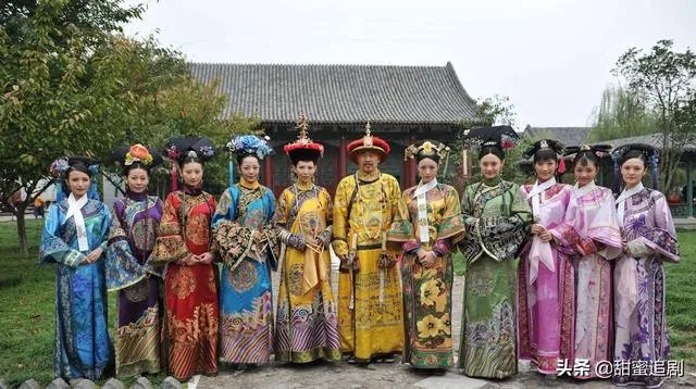 拍古装戏时，为演员定制的古装在杀青后会到哪？