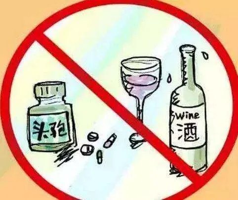 男子失恋喝1斤白酒吃18袋头孢！此男子的现状如何？