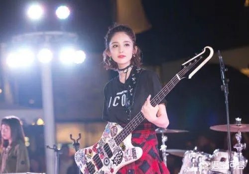 娜扎长发和短发哪个更漂亮呢？