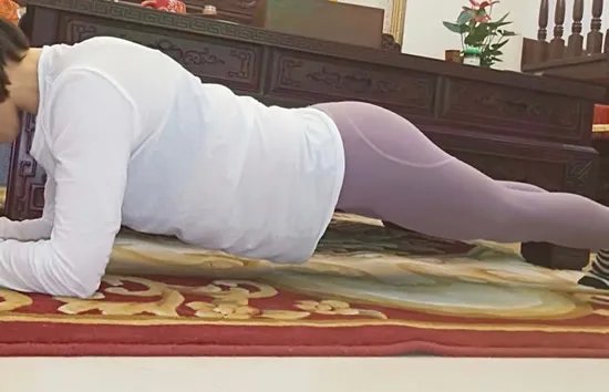 减肚子上的赘肉最快最有效的方法 坚持就能拥健美小腹