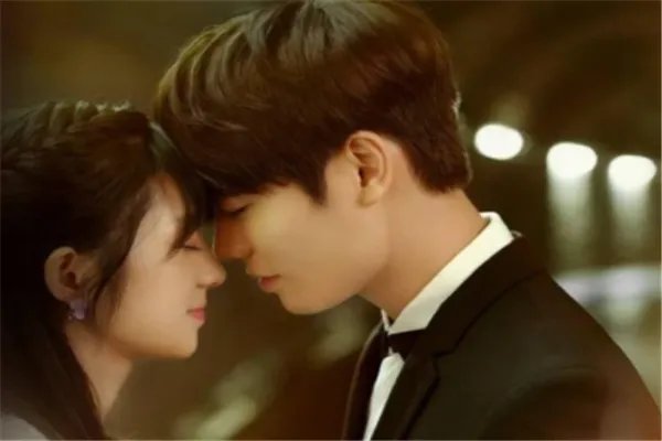 原来我很爱你的这部剧的更新时间是什么时候呢?