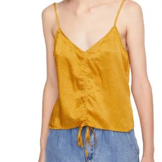 女生吊带背心新款推荐