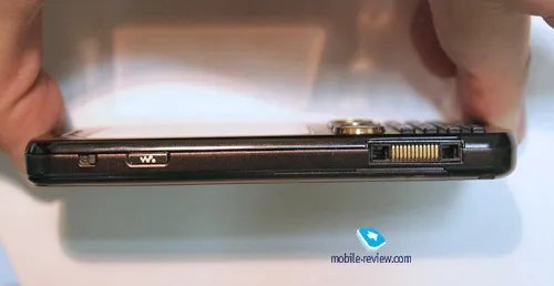 超薄音乐再升级 索尼爱立信W890i真机赏