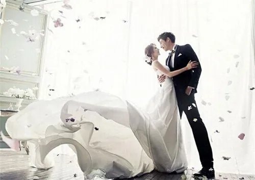 创意婚纱照图片欣赏 婚纱照pose大全