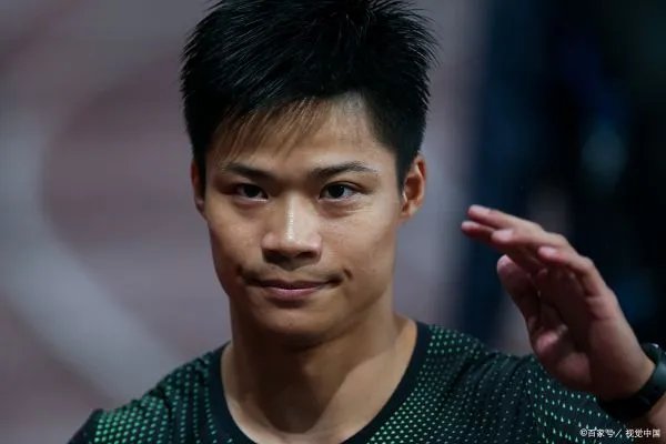 苏炳添说对不起大家但会继续努力！你觉得他该道歉吗？