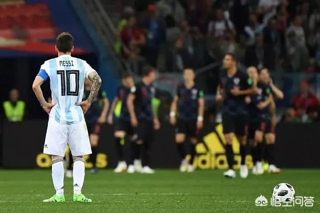 国际足联公布年度最佳前三名：C罗、萨拉赫和莫德里奇，梅西无缘前三，你认为合理吗？