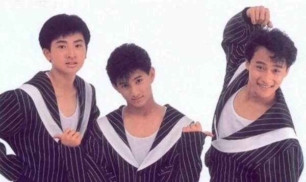 小虎队的成员分别是谁？