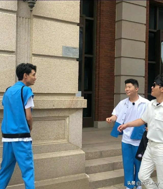 可以分享德云社私服照片吗？