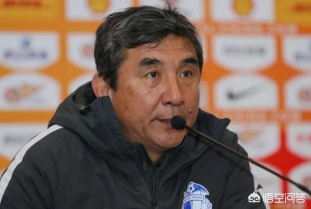 如何看待大连一方高层表示：期待新帅扭转局面，马林团队战术落后？