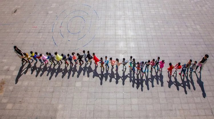 当下年轻人为什么不愿意生小孩？背后的真相，让人心酸......