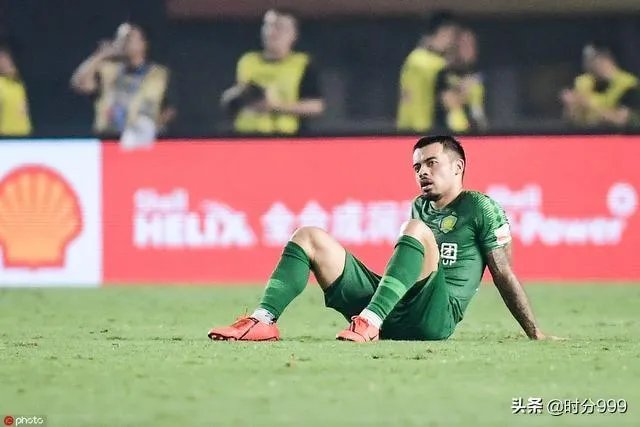 如何看北京国安联赛排名第三，却让主教练施密特下课？