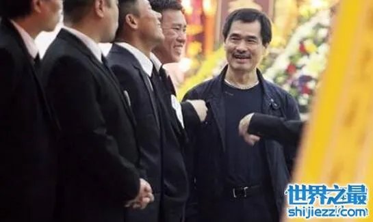 香港黑社会新义安五虎十杰，新义安背后的神秘人物 